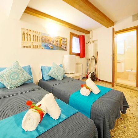 Campo San Polo Apartment Rialto Venezia Esterno foto