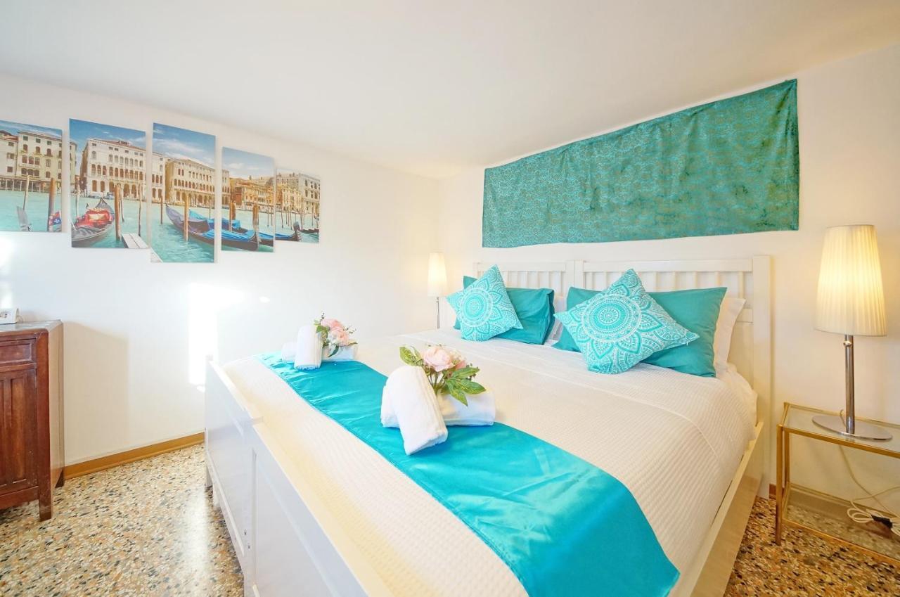 Campo San Polo Apartment Rialto Venezia Esterno foto