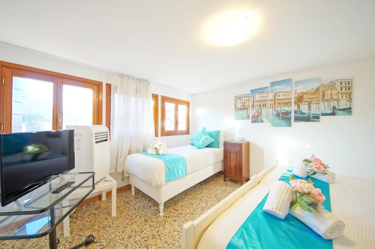 Campo San Polo Apartment Rialto Venezia Esterno foto
