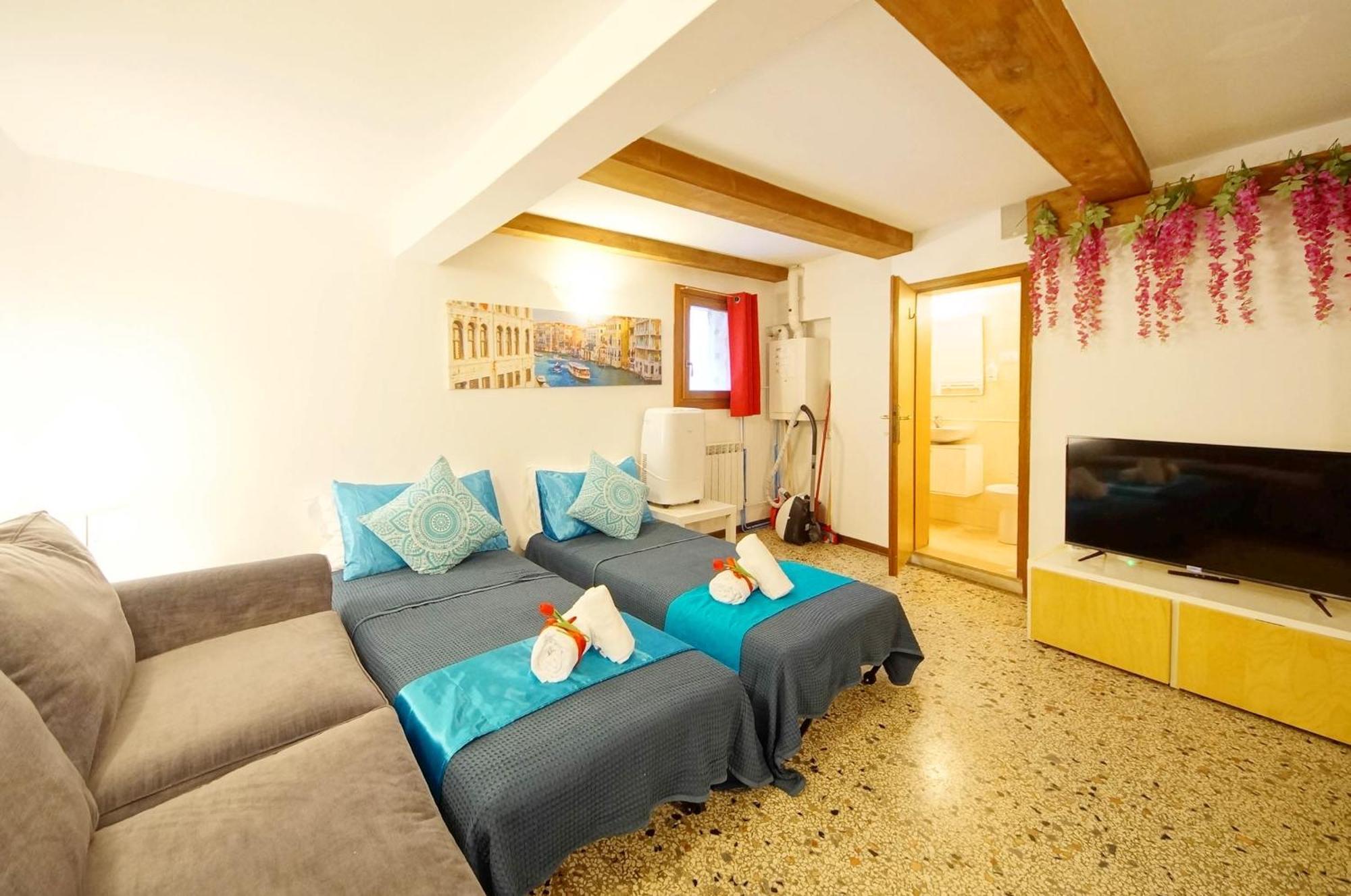 Campo San Polo Apartment Rialto Venezia Esterno foto